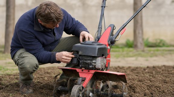 Utiliser le motoculteur : conseils de sécurité et astuces de réglage